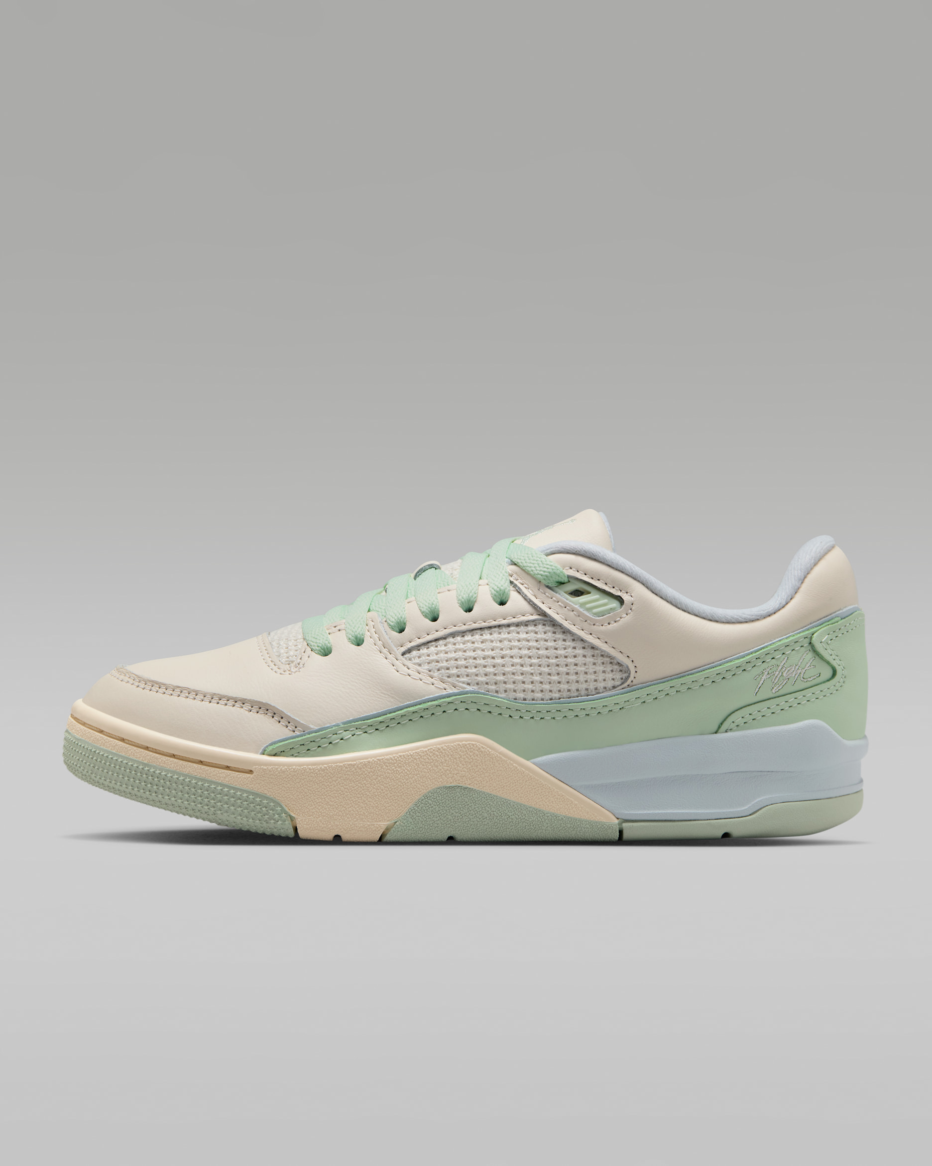 Jordan Flight Court Women's Shoes. Nike FI